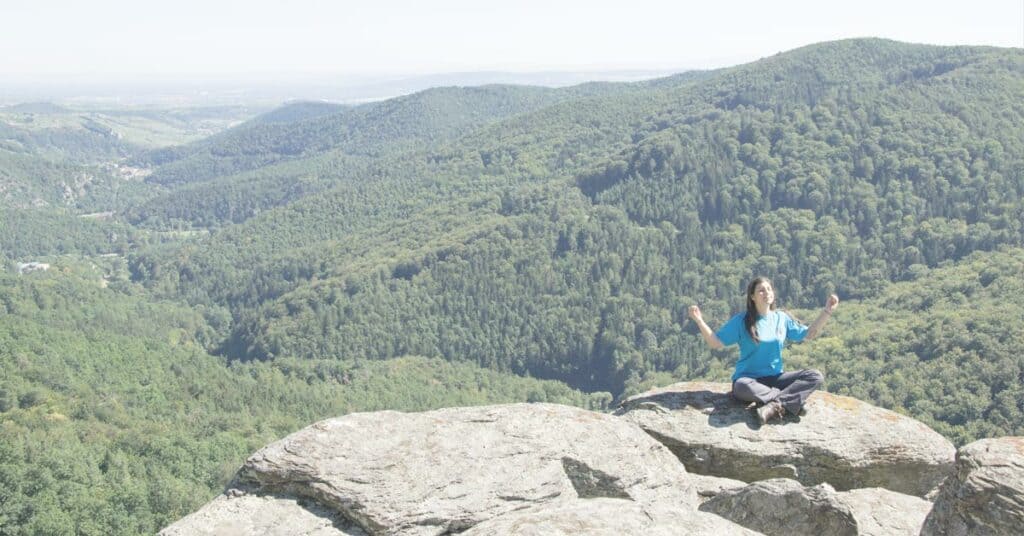 NEVEREST Seminar Active Retreat Berggipfel Meditation