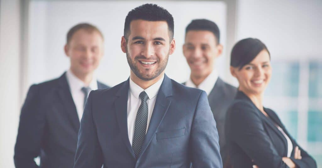 NEVEREST Seminar: Leadership-Workshop Business Anzug