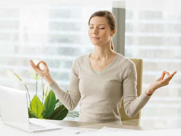 NEVEREST Mentaltrainer Ausbildung: Meditation Arbeitspause Homeoffice