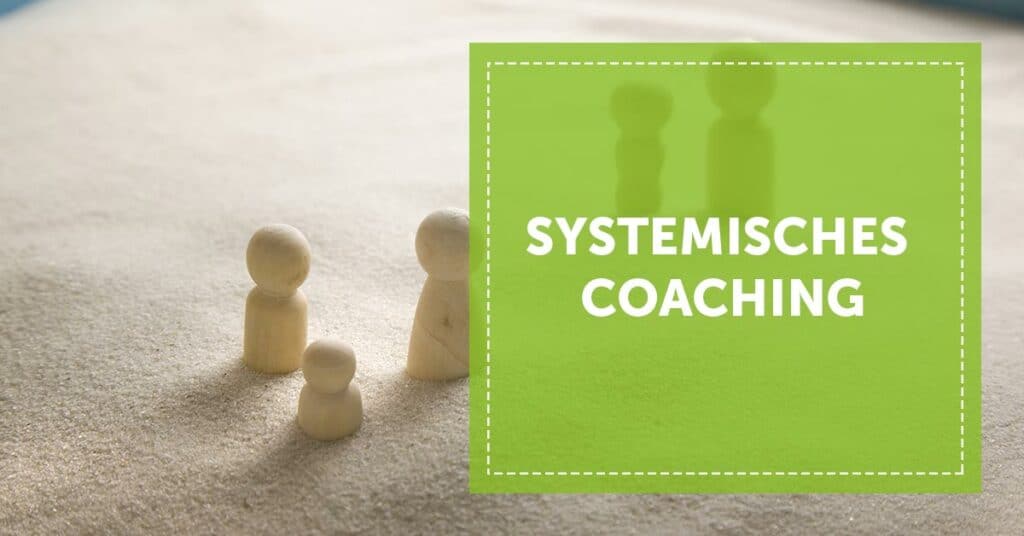 NEVEREST Blog Header Systemisches Coaching Holz Spiel Figuren