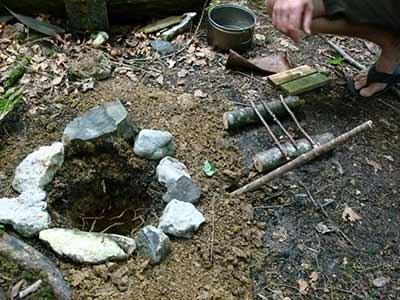 Wildkräuter Outdoorküche 15 Wildkräuter Outdoorküche | Kochfeuer