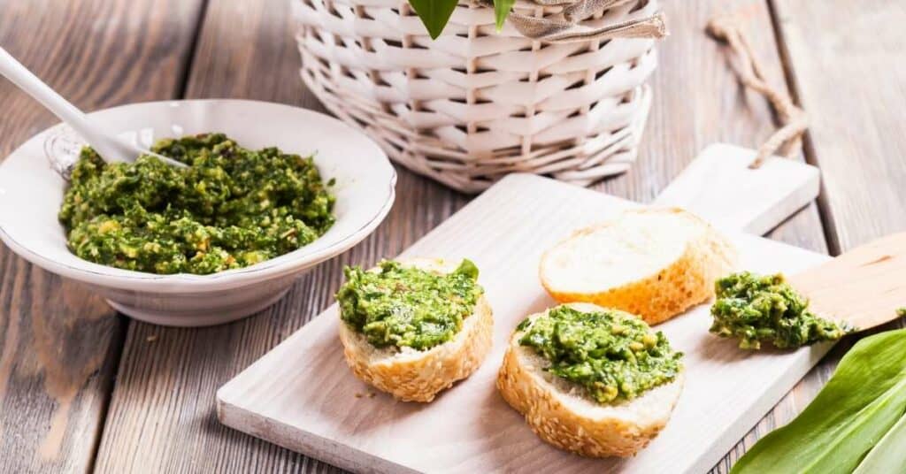 bärlauchpestp_brot_pesto_nudeln