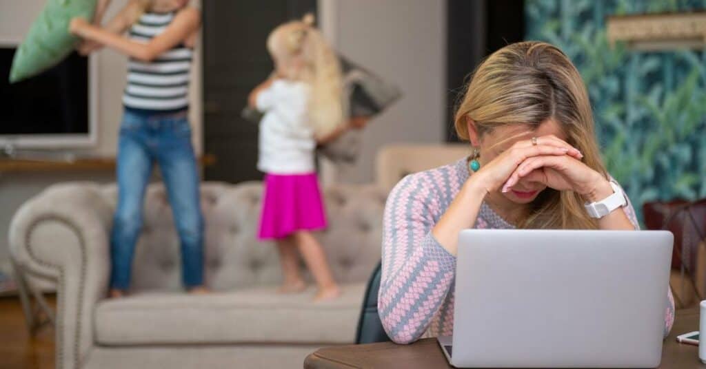 Führung auf Distanz Ablenkung im Homeoffice