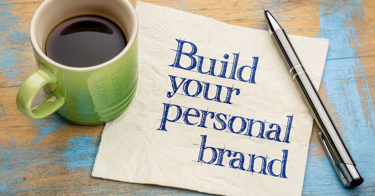 NEVEREST - Personal Branding - Serviette mit Aufschrift "Build your personal brand"