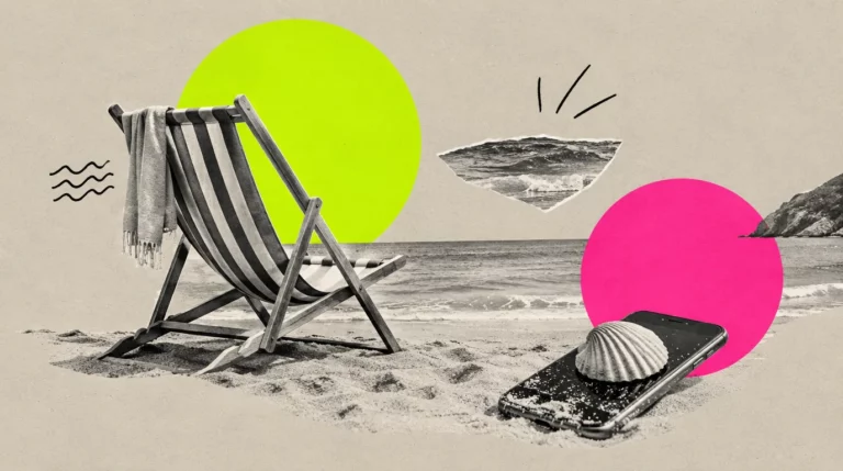 Collage: Ein Liegestuhl am Strand, daneben ein Smartphone im Sand mit einer Muschel darauf